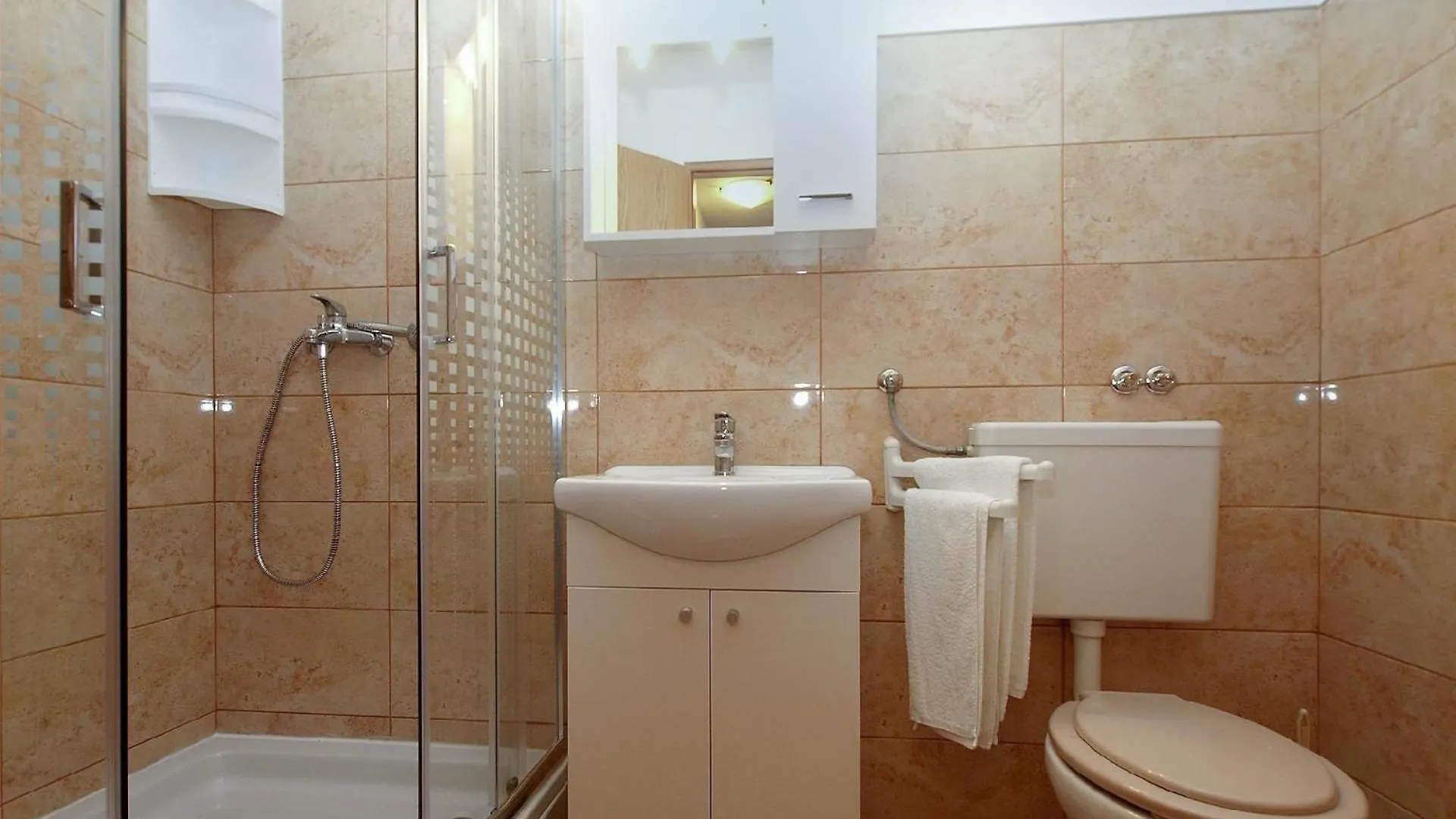 Apartment Ferienwohnung Fuer 2 Personen Ca 30 Qm In Fazana, Istrien Istrische Riviera